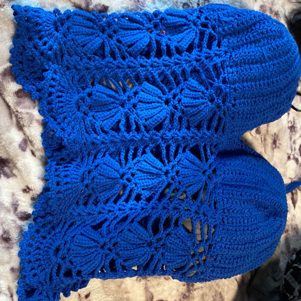 Crochet by hand